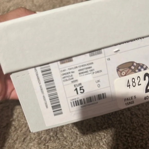 Burberry Kids Plaid Baby Shoes - Beige and Red - Picture 5 of 5